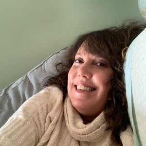 Meet your Posher, Juanita